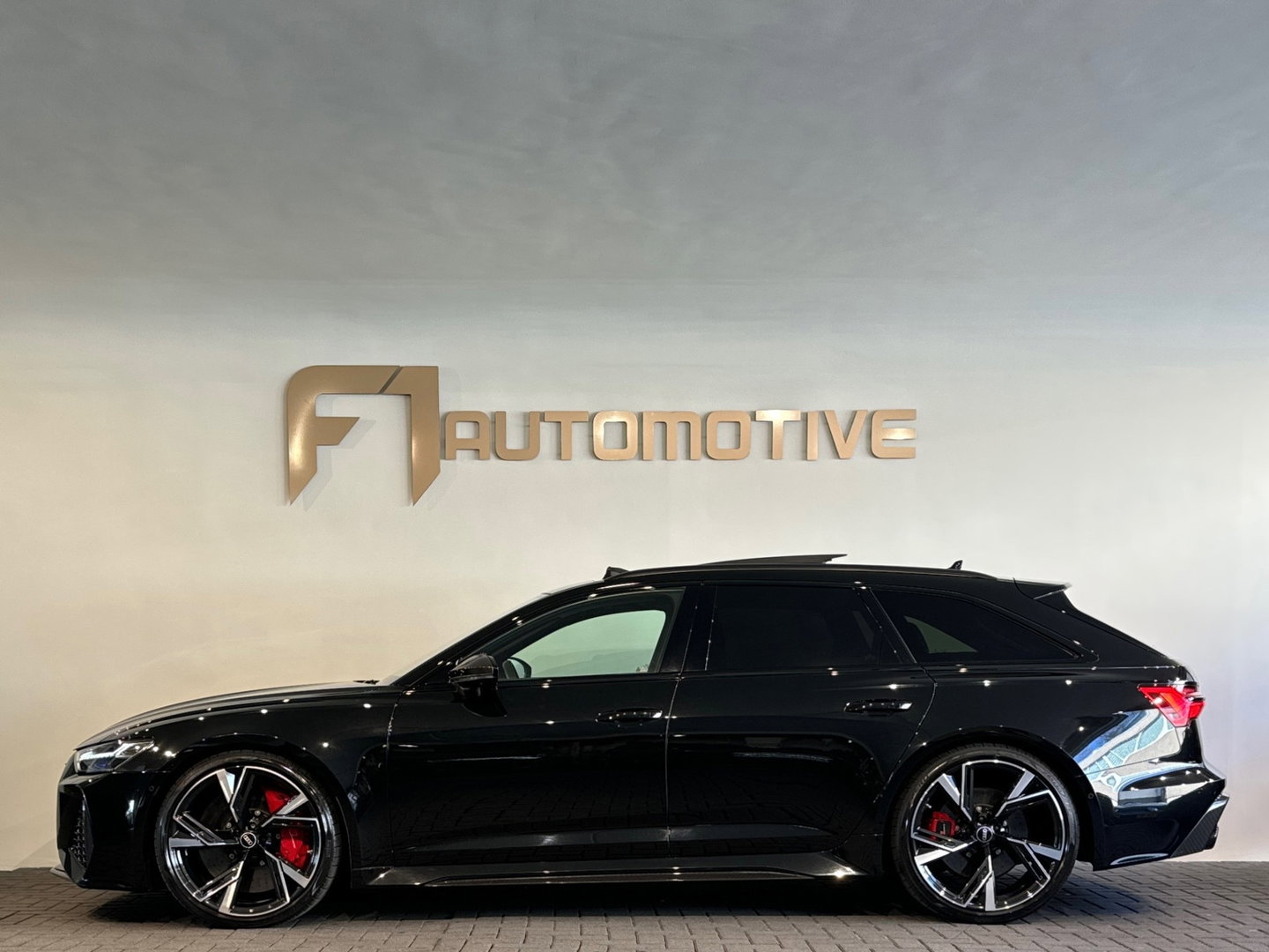 Audi RS6 Avant 4.0 TFSI quattro Pano|Ceramic|Carbon|B&O 3D