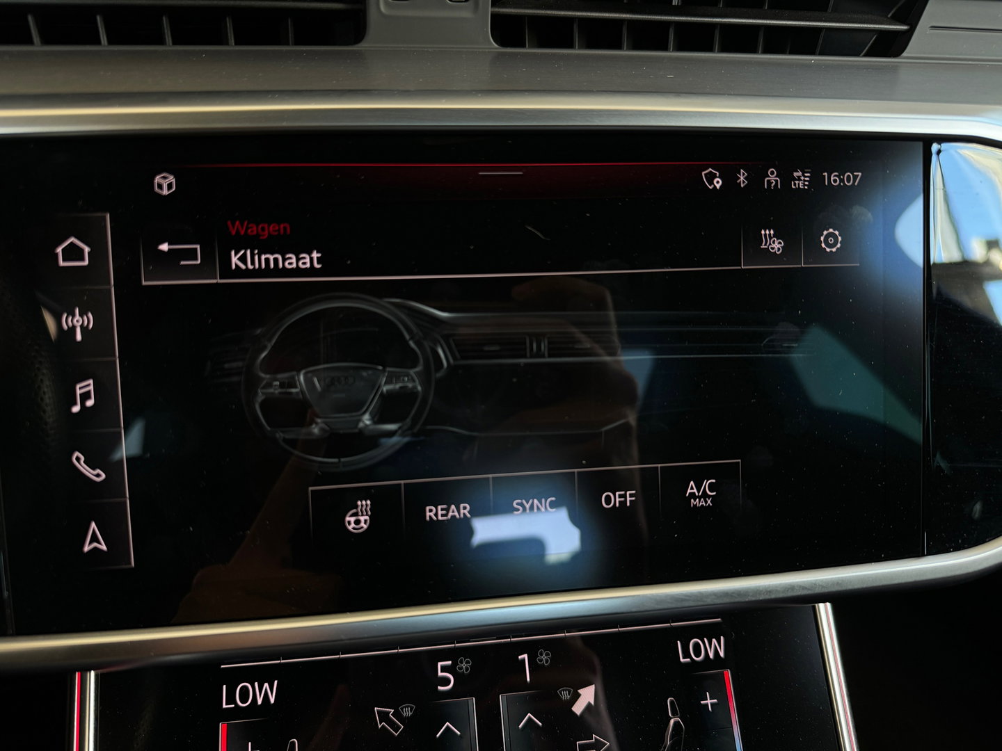 Audi RS6 Avant 4.0 TFSI quattro Pano|Ceramic|Carbon|B&O 3D