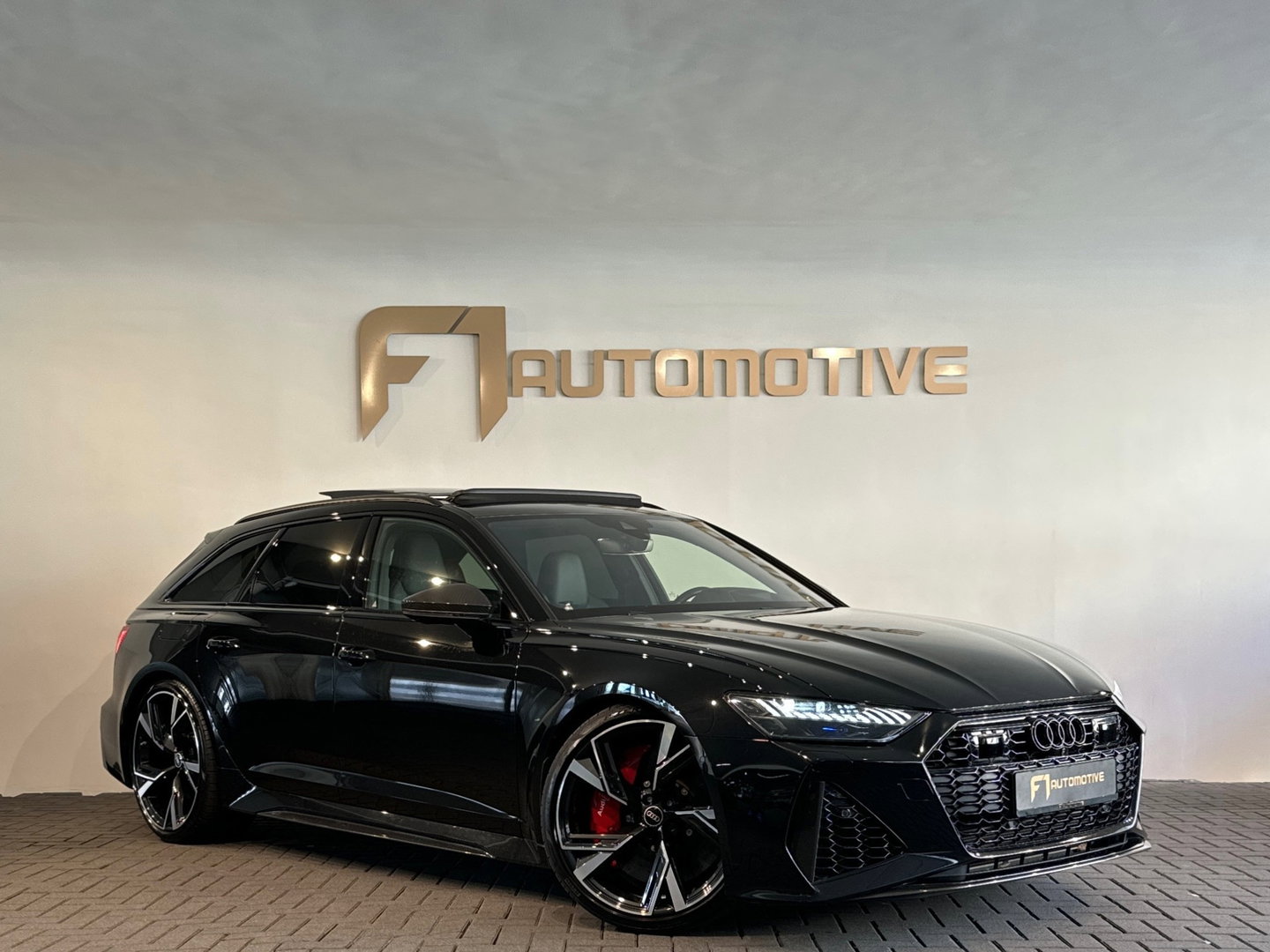 Audi RS6 Avant 4.0 TFSI quattro Pano|Ceramic|Carbon|B&O 3D