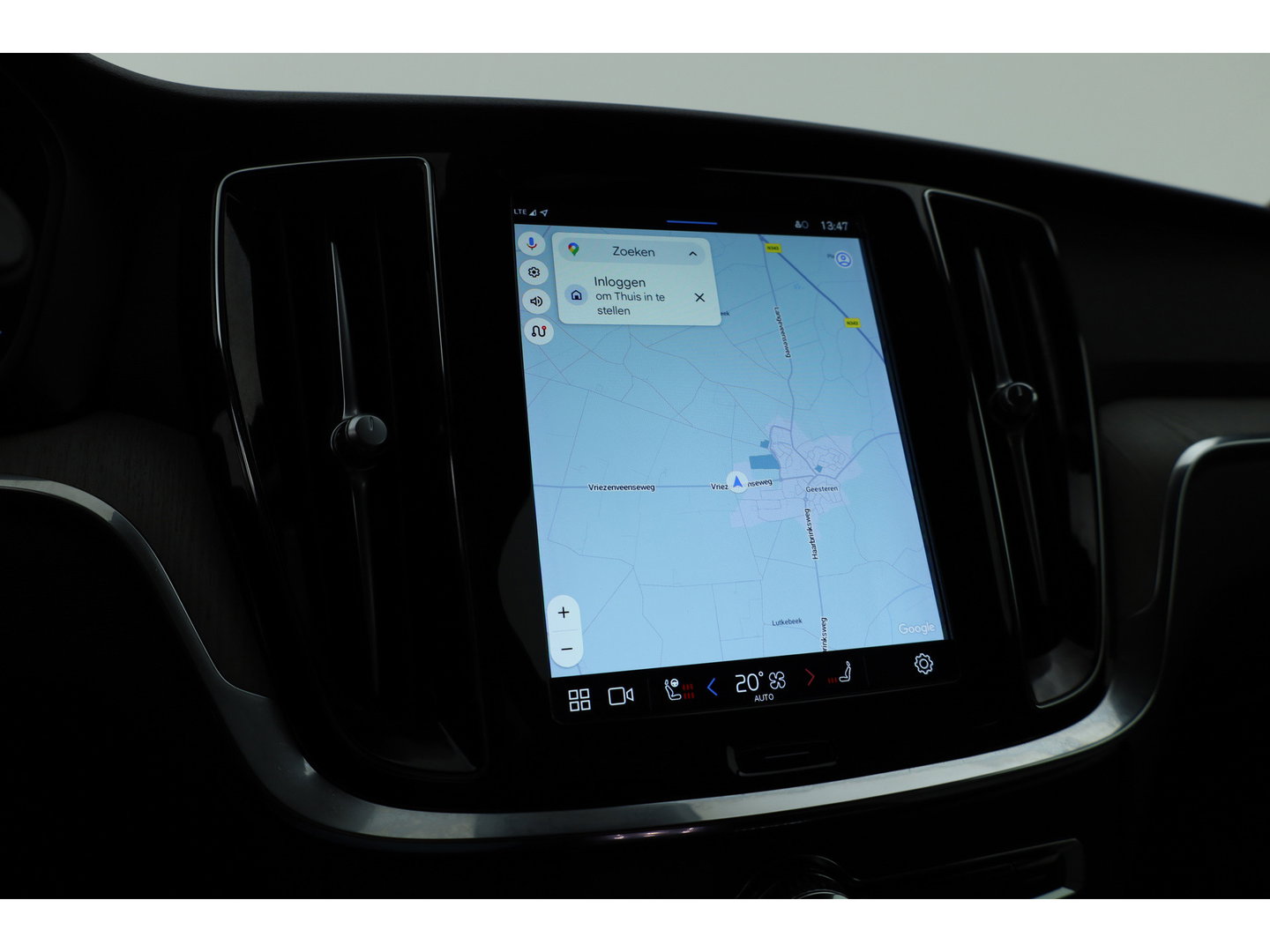 Volvo V60 2.0 T6 Plug-in hybrid AWD Plus Bright | Pilot Ass. | Blis | H&K | Elek. stoel met mem. | Stuur- & 4x stoelverw. |