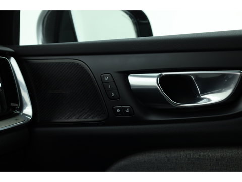 Volvo V60 2.0 T6 Plug-in hybrid AWD Plus Bright | Pilot Ass. | Blis | H&K | Elek. stoel met mem. | Stuur- & 4x stoelverw. |