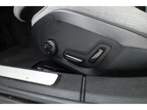 Volvo V60 2.0 T6 Plug-in hybrid AWD Plus Bright | Pilot Ass. | Blis | H&K | Elek. stoel met mem. | Stuur- & 4x stoelverw. |