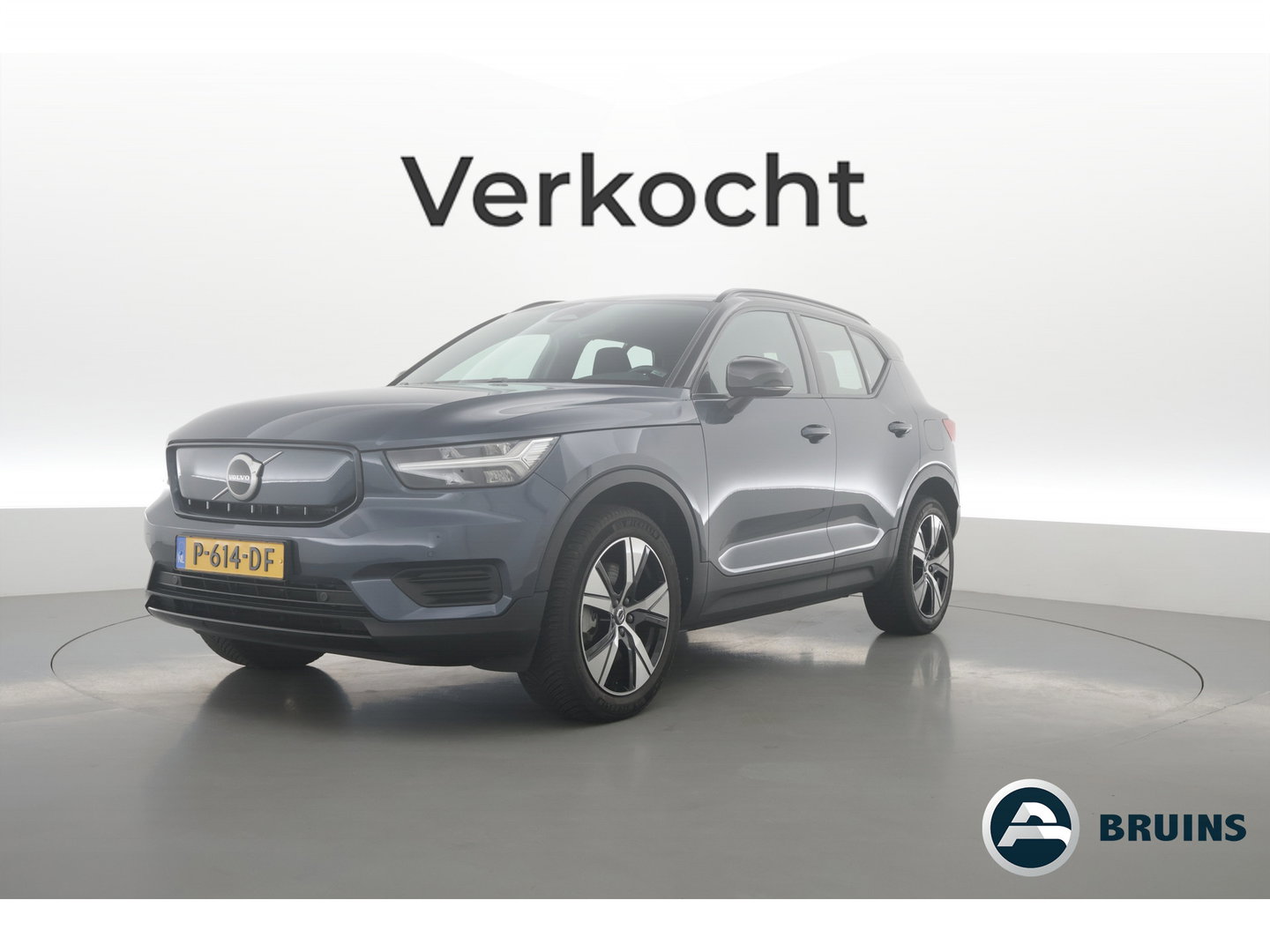 Volvo XC40 Recharge Plus | ACC | Blis | Trekhaak | achteruitrijcamera | Carplay | Stoel & Stuur verwarming |