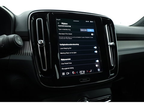 Volvo XC40 Recharge Plus | ACC | Blis | Trekhaak | achteruitrijcamera | Carplay | Stoel & Stuur verwarming |