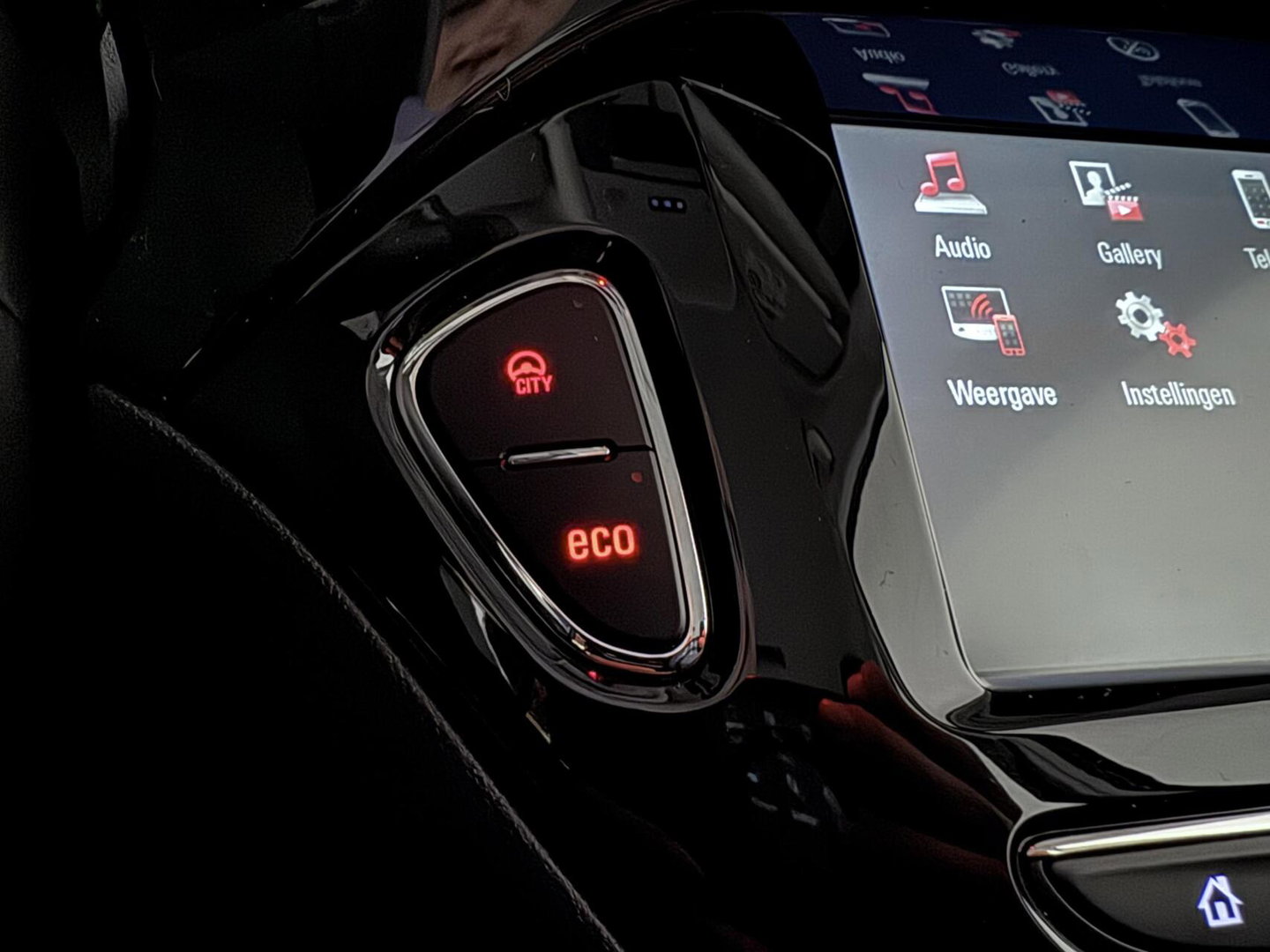 Opel Corsa 1.0 Turbo Navi Cruise PDC 90PK NAP