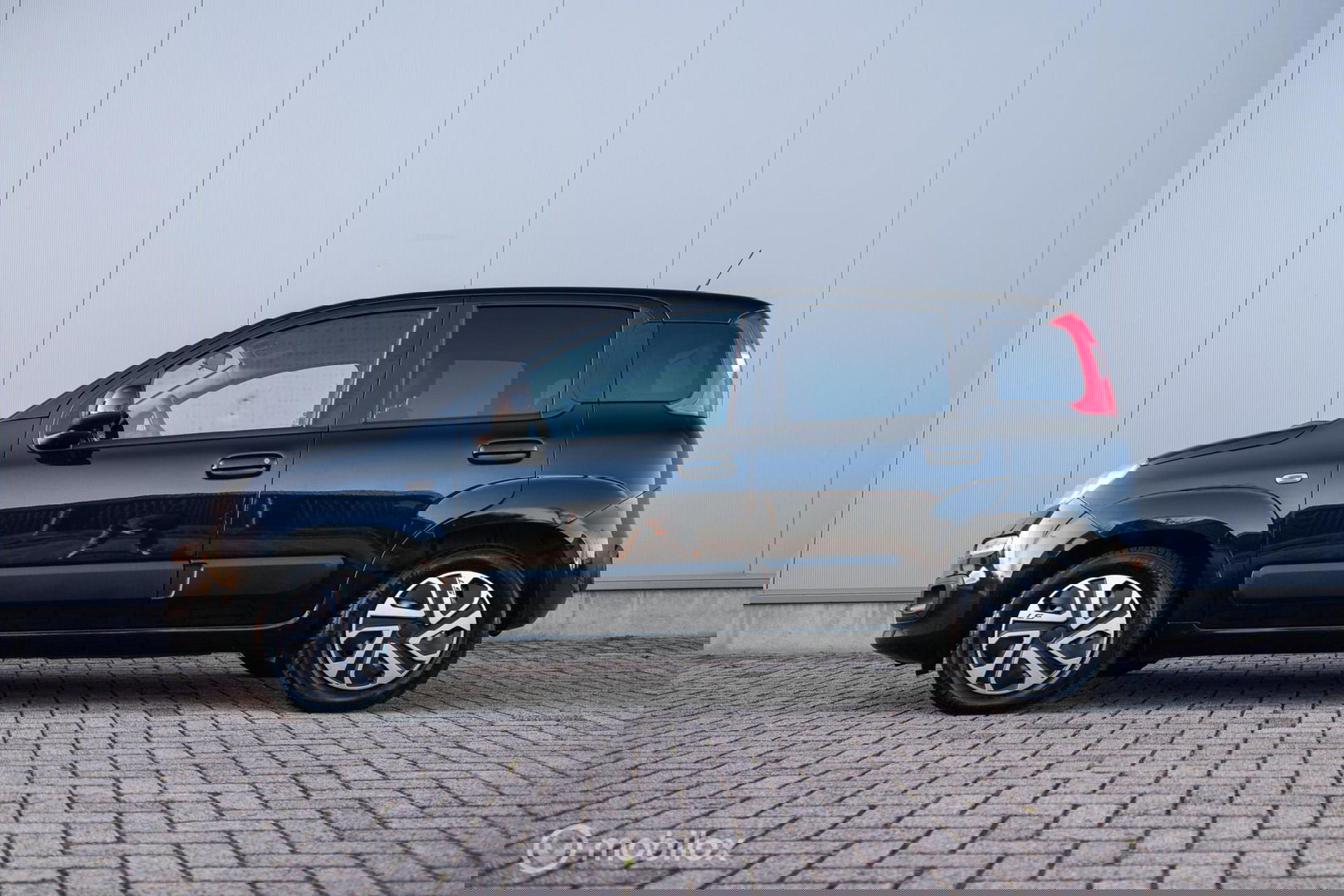 Fiat Panda 0.9 TwinAir Lounge | Airco | Elek ramen | Getint Glas | NAP NL auto |