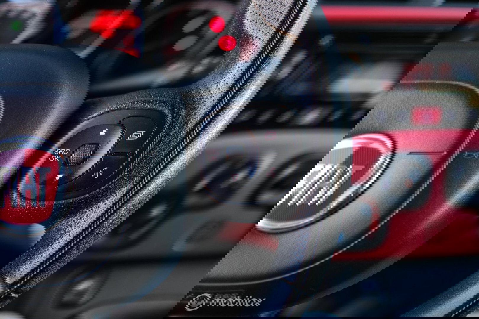 Fiat Panda 0.9 TwinAir Lounge | Airco | Elek ramen | Getint Glas | NAP NL auto |