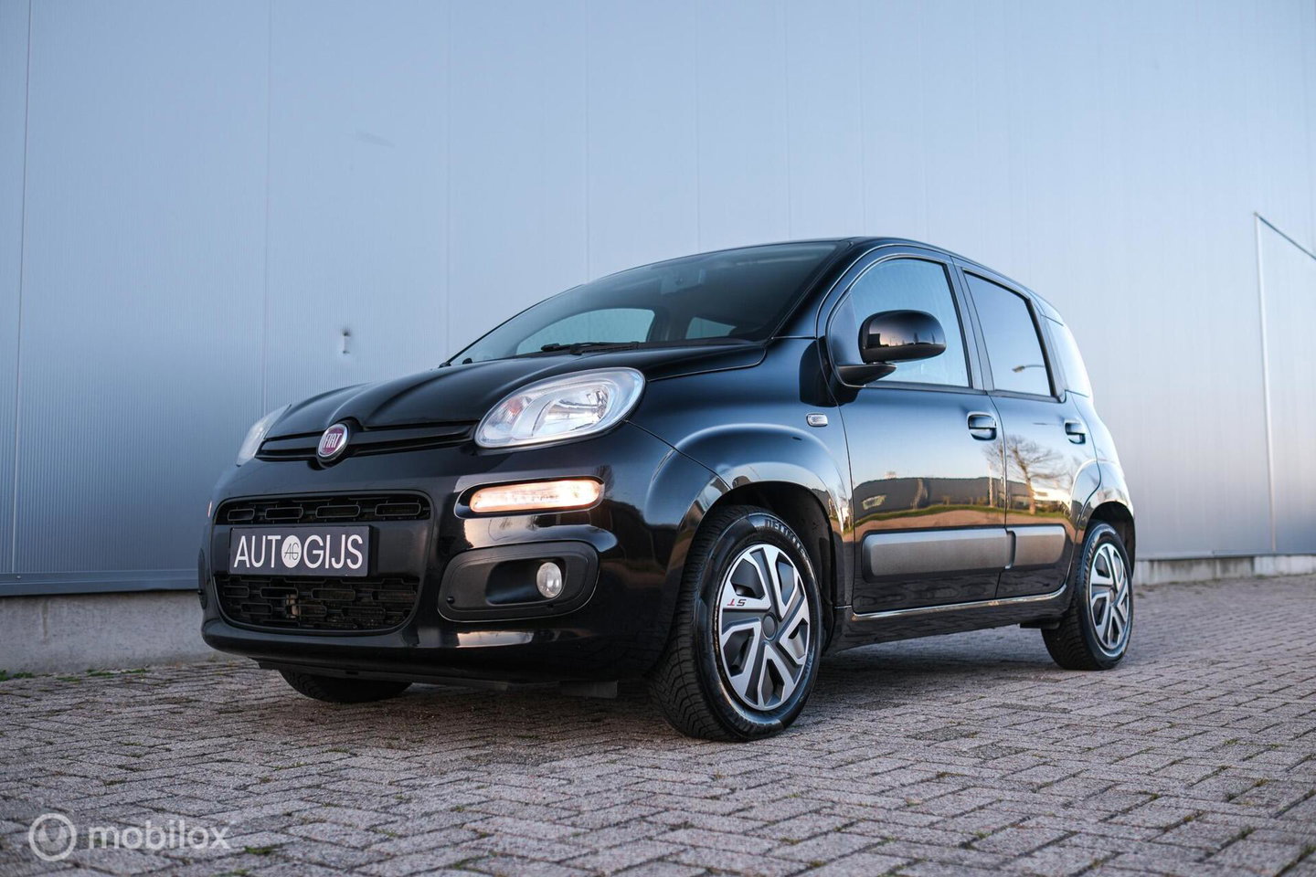 Fiat Panda 0.9 TwinAir Lounge | Airco | Elek ramen | Getint Glas | NAP NL auto |