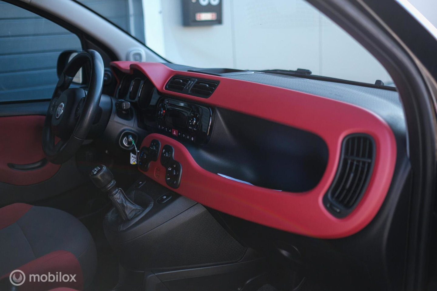 Fiat Panda 0.9 TwinAir Lounge | Airco | Elek ramen | Getint Glas | NAP NL auto |