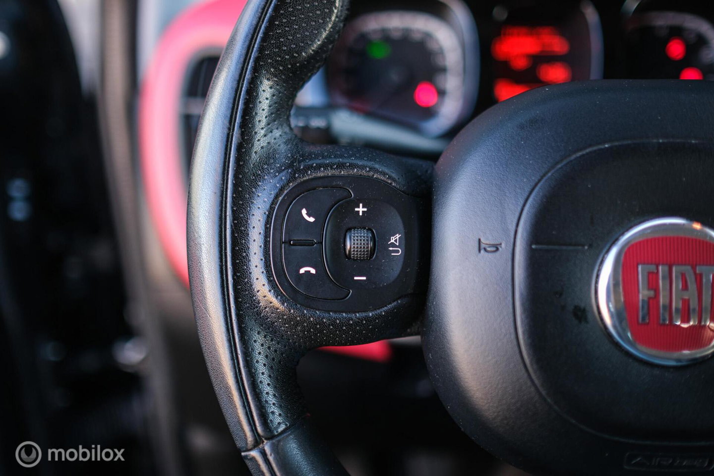 Fiat Panda 0.9 TwinAir Lounge | Airco | Elek ramen | Getint Glas | NAP NL auto |