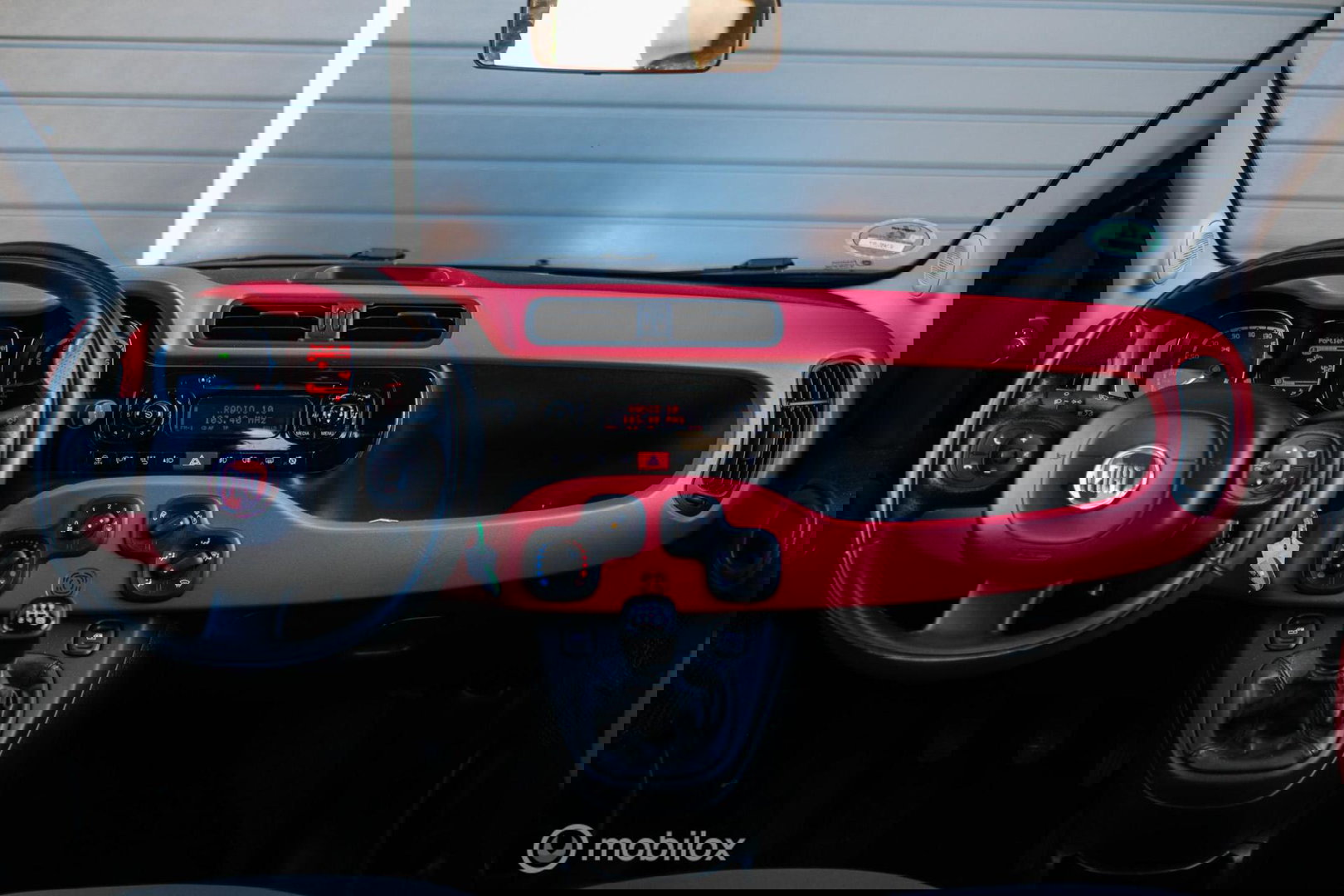 Fiat Panda 0.9 TwinAir Lounge | Airco | Elek ramen | Getint Glas | NAP NL auto |