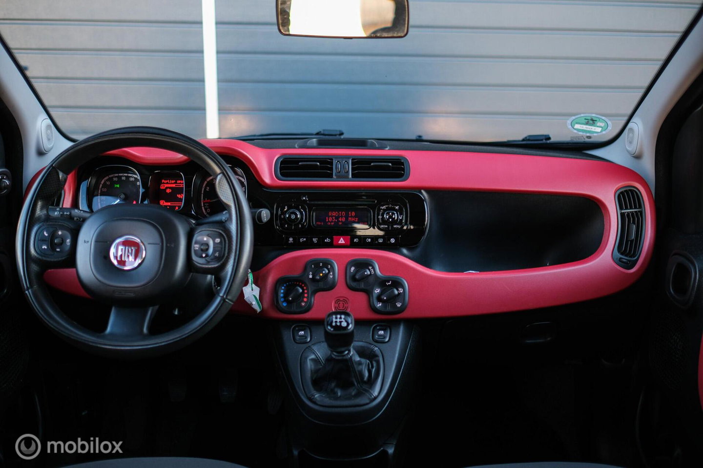 Fiat Panda 0.9 TwinAir Lounge | Airco | Elek ramen | Getint Glas | NAP NL auto |