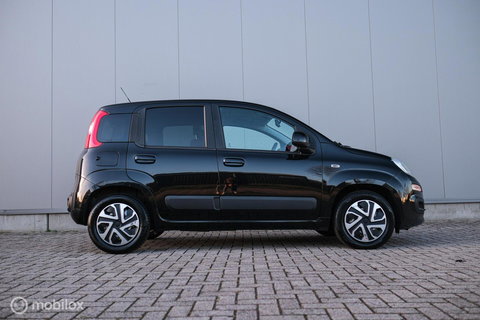 Fiat Panda 0.9 TwinAir Lounge | Airco | Elek ramen | Getint Glas | NAP NL auto |