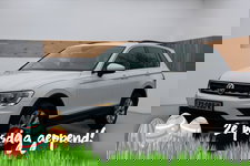 Volkswagen Tiguan - 1.4 TSI | Trekhaak | Panoramadak | Navi