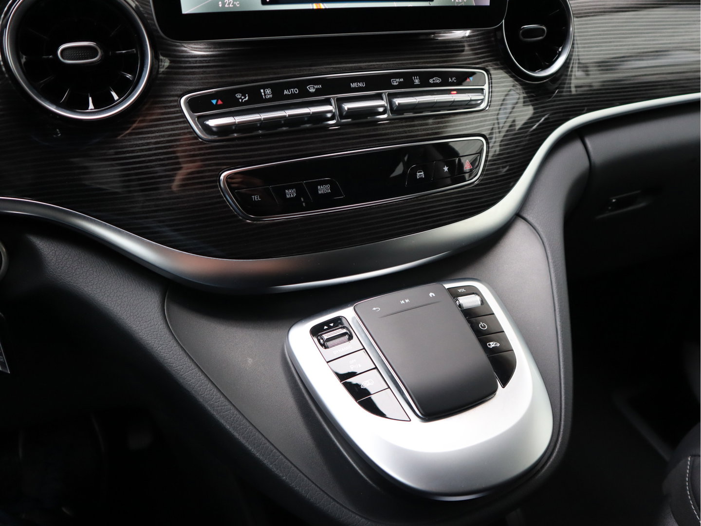 Mercedes-Benz EQV 300 90kWh SoH 95.9 % L3 Extra Lang - 8 Zits - Leder - elc. Schuif