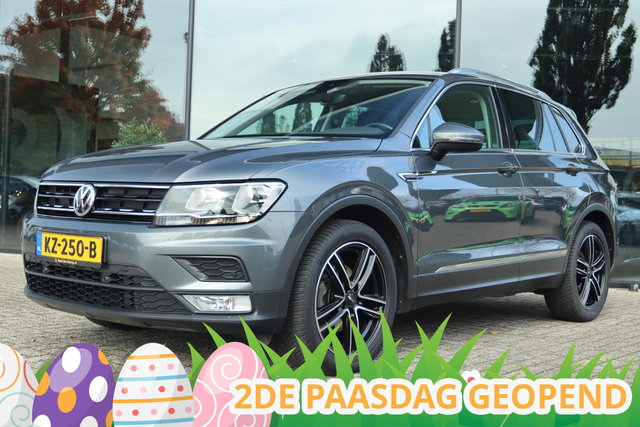 Volkswagen Tiguan - 1.4 TSI CONNECTED SERIES | TREKHAAK | CARPLAY | CRUISE | CLIMATE | PRIVACY | PDC