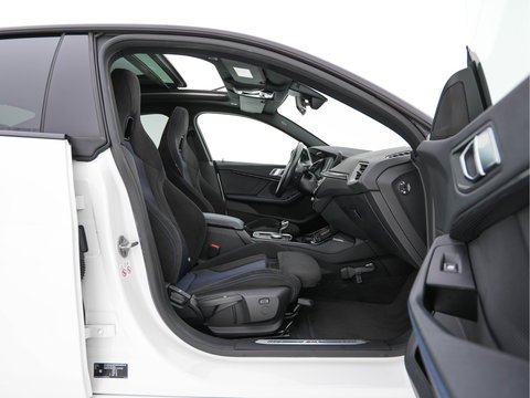 BMW 2 Serie Gran Coupé 220i M-Sportpack Business Edition (INCL-BTW) Aut. *PANO | MICROFIBRE-SPORTSEATS | FULL-LED | DIGI-COCKPIT | CAMERA | NAVI-FULLMAP | HIFI-SOUND | DAB+ | ECC | PDC | CRUISE | CARPLAY | KEYLESS | PRIVACYGLASS | 18"ALU*