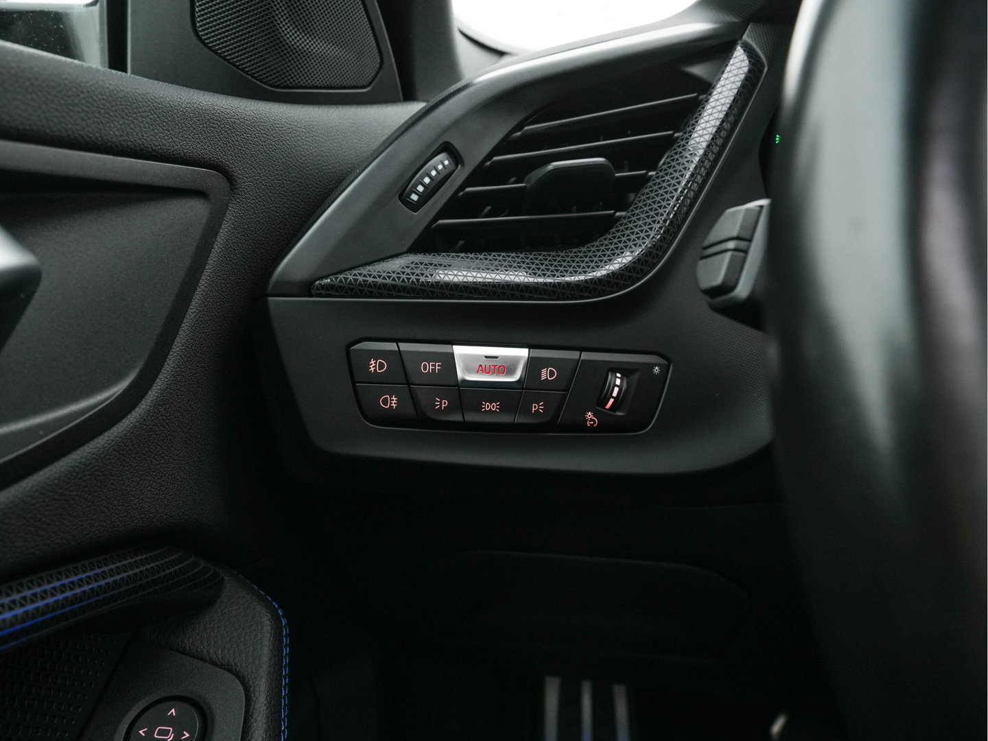 BMW 2 Serie Gran Coupé 220i M-Sportpack Business Edition (INCL-BTW) Aut. *PANO | MICROFIBRE-SPORTSEATS | FULL-LED | DIGI-COCKPIT | CAMERA | NAVI-FULLMAP | HIFI-SOUND | DAB+ | ECC | PDC | CRUISE | CARPLAY | KEYLESS | PRIVACYGLASS | 18"ALU*