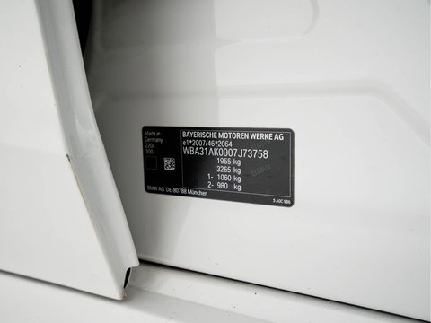 BMW 2 Serie Gran Coupé 220i M-Sportpack Business Edition (INCL-BTW) Aut. *PANO | MICROFIBRE-SPORTSEATS | FULL-LED | DIGI-COCKPIT | CAMERA | NAVI-FULLMAP | HIFI-SOUND | DAB+ | ECC | PDC | CRUISE | CARPLAY | KEYLESS | PRIVACYGLASS | 18"ALU*