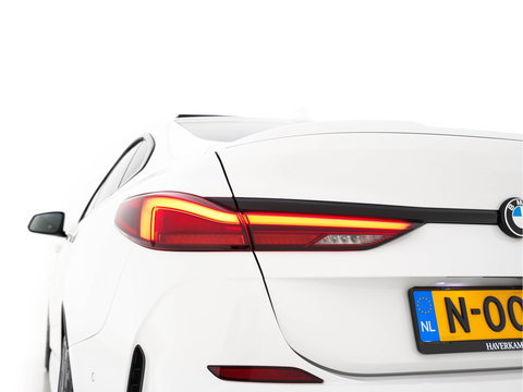 BMW 2 Serie Gran Coupé 220i M-Sportpack Business Edition (INCL-BTW) Aut. *PANO | MICROFIBRE-SPORTSEATS | FULL-LED | DIGI-COCKPIT | CAMERA | NAVI-FULLMAP | HIFI-SOUND | DAB+ | ECC | PDC | CRUISE | CARPLAY | KEYLESS | PRIVACYGLASS | 18"ALU*