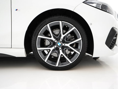 BMW 2 Serie Gran Coupé 220i M-Sportpack Business Edition (INCL-BTW) Aut. *PANO | MICROFIBRE-SPORTSEATS | FULL-LED | DIGI-COCKPIT | CAMERA | NAVI-FULLMAP | HIFI-SOUND | DAB+ | ECC | PDC | CRUISE | CARPLAY | KEYLESS | PRIVACYGLASS | 18"ALU*