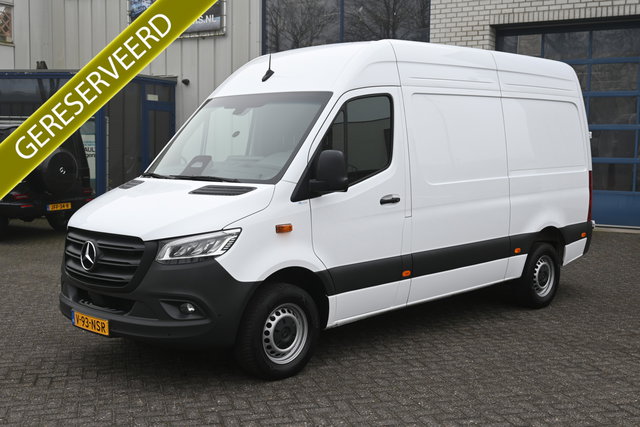 Mercedes-Benz Sprinter - 317 CDI L2H2 Pro LED, Geveerde stoel, Navigatie met camera