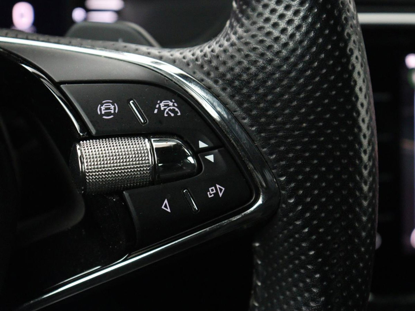 Škoda Superb 1.4 TSI iV Sportline | SOH 96% | 360 Camera | Adaptive cruise | Trekhaak | Achterbankverwarming | Canton Sound | Matrix LED | Alcantara | Stoelverwarming | Carplay | Navigatie | PHEV | Plug In