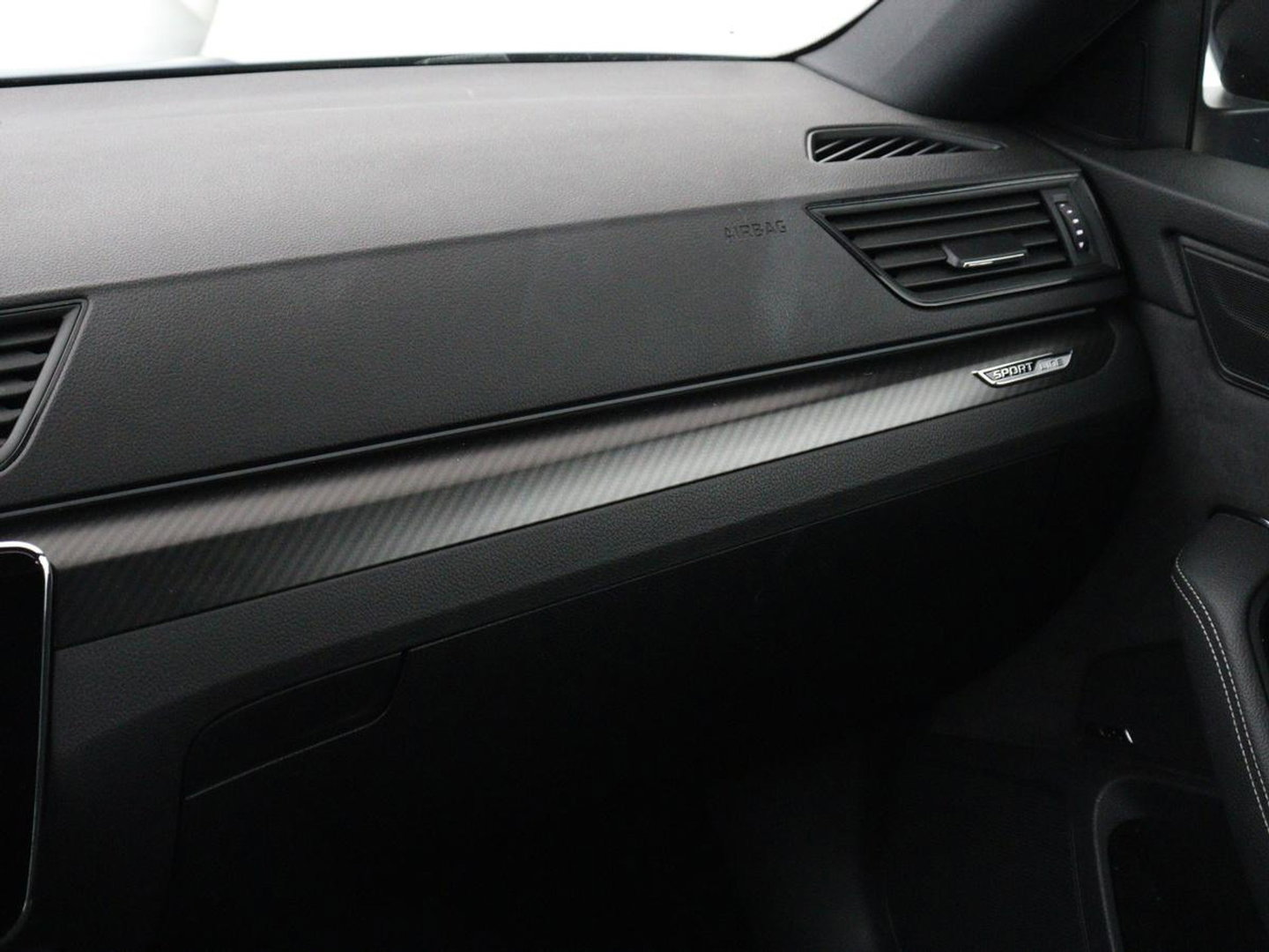 Škoda Superb 1.4 TSI iV Sportline | SOH 96% | 360 Camera | Adaptive cruise | Trekhaak | Achterbankverwarming | Canton Sound | Matrix LED | Alcantara | Stoelverwarming | Carplay | Navigatie | PHEV | Plug In