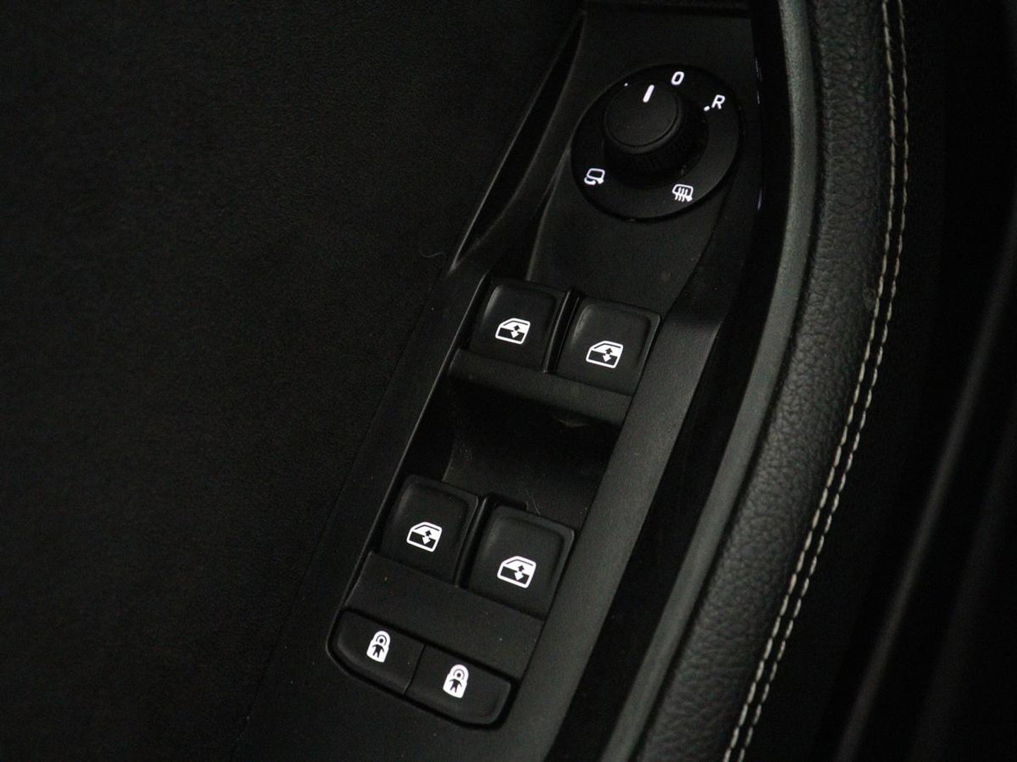 Škoda Superb 1.4 TSI iV Sportline | SOH 96% | 360 Camera | Adaptive cruise | Trekhaak | Achterbankverwarming | Canton Sound | Matrix LED | Alcantara | Stoelverwarming | Carplay | Navigatie | PHEV | Plug In