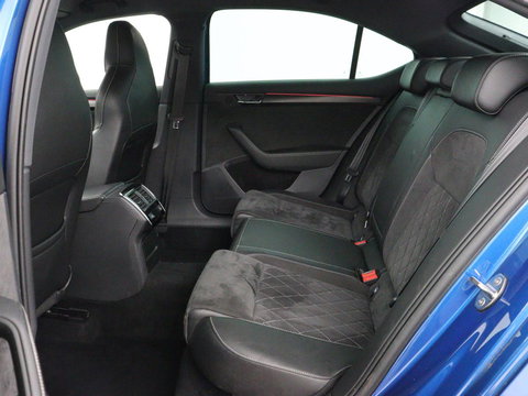 Škoda Superb 1.4 TSI iV Sportline | SOH 96% | 360 Camera | Adaptive cruise | Trekhaak | Achterbankverwarming | Canton Sound | Matrix LED | Alcantara | Stoelverwarming | Carplay | Navigatie | PHEV | Plug In