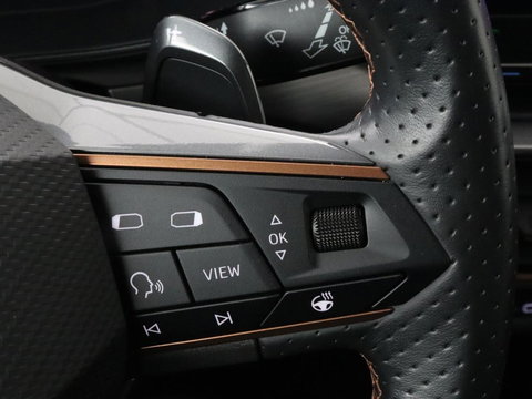 CUPRA Formentor 1.4 eHybrid | SOH 95% | Stoelverwarming | Carplay | Adaptive cruise | Sfeerverlichting | Navigatie | Keyless | Stuurverwarming | Full LED | PHEV | Plug In