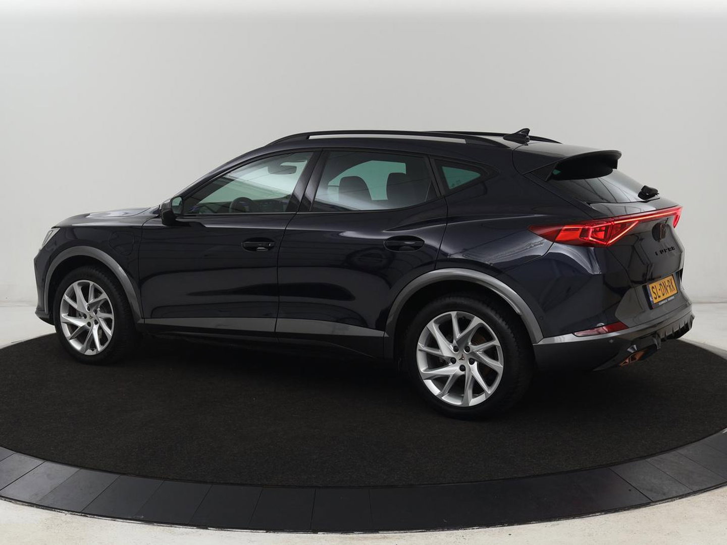 CUPRA Formentor 1.4 eHybrid | SOH 95% | Stoelverwarming | Carplay | Adaptive cruise | Sfeerverlichting | Navigatie | Keyless | Stuurverwarming | Full LED | PHEV | Plug In