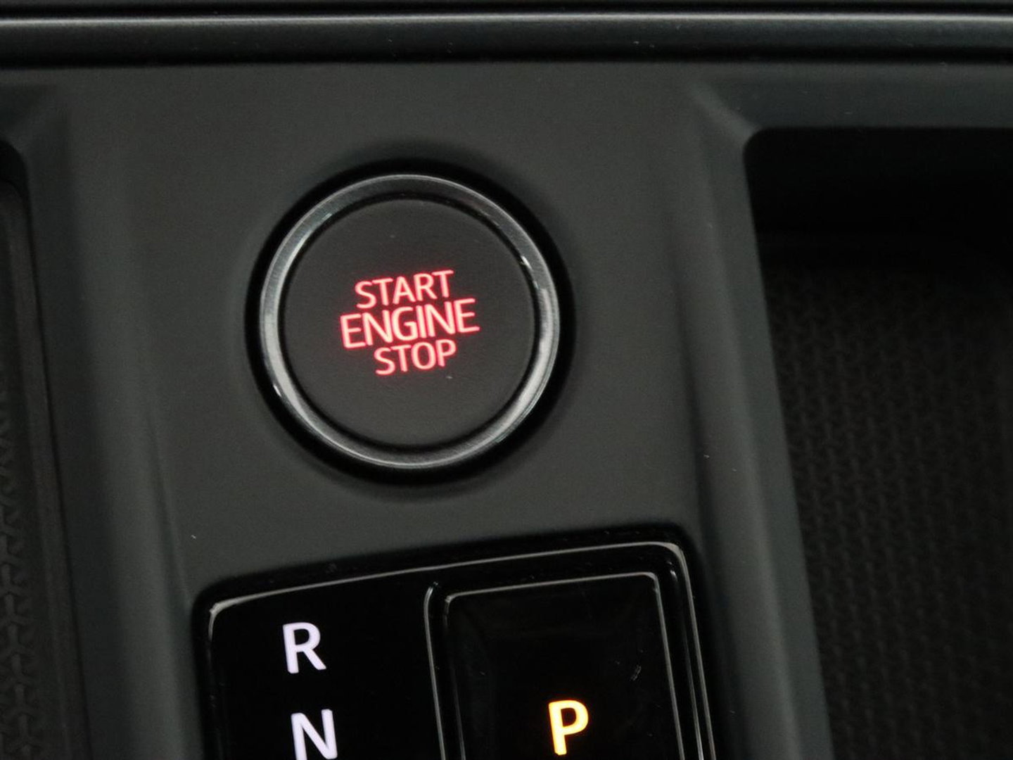 CUPRA Formentor 1.4 eHybrid | SOH 95% | Stoelverwarming | Carplay | Adaptive cruise | Sfeerverlichting | Navigatie | Keyless | Stuurverwarming | Full LED | PHEV | Plug In