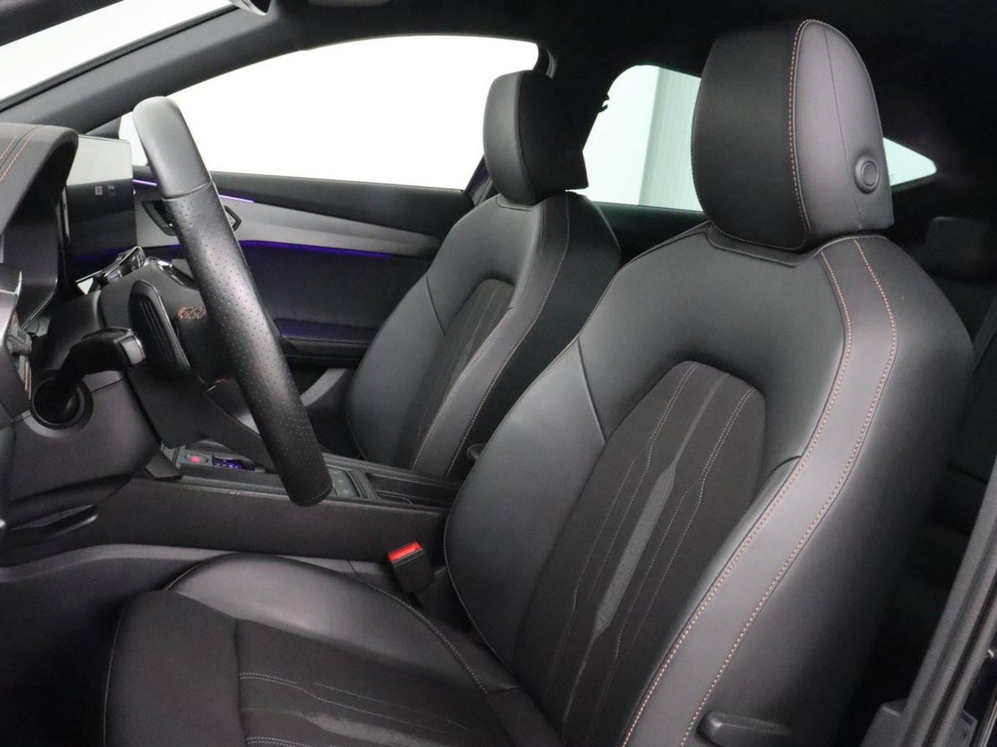 CUPRA Formentor 1.4 eHybrid | SOH 95% | Stoelverwarming | Carplay | Adaptive cruise | Sfeerverlichting | Navigatie | Keyless | Stuurverwarming | Full LED | PHEV | Plug In