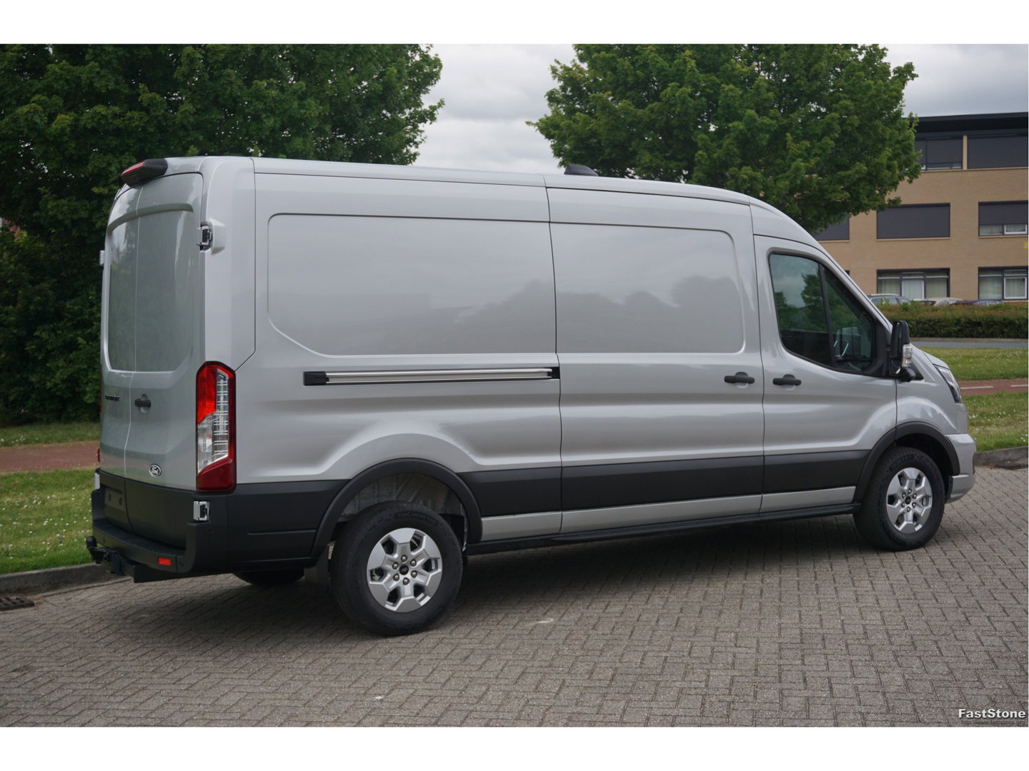 Ford Transit 350L L3H2 Limited AUT-8 165PK BPM VRIJ Navi, Adap. Cruise, 360° Cam, Trekhaak, Xenon!! NR. 257