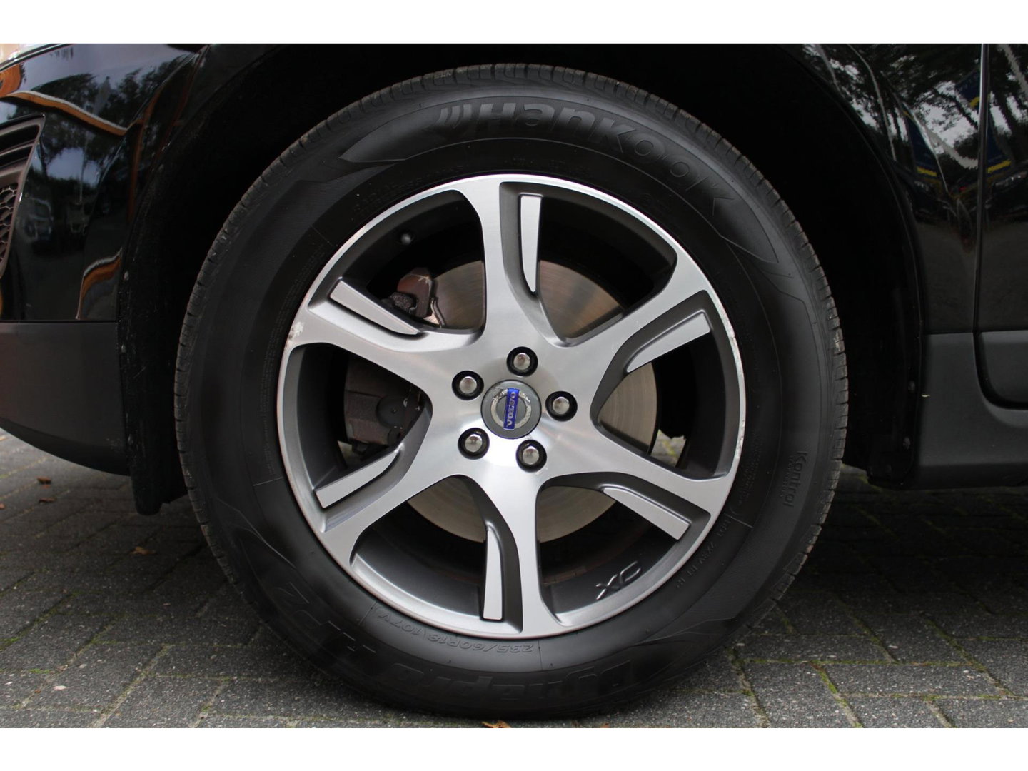 Volvo XC60 5 Cilinder Geartronic Summum | Trekhaak 1600 kg | Panoramadak | Camera | Stoelverwarming |