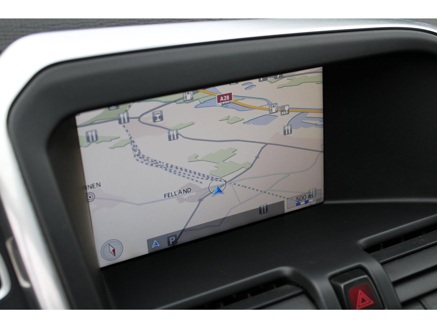 Volvo XC60 5 Cilinder Geartronic Summum | Trekhaak 1600 kg | Panoramadak | Camera | Stoelverwarming |