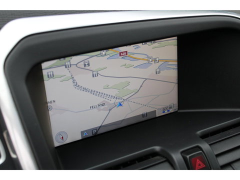 Volvo XC60 5 Cilinder Geartronic Summum | Trekhaak 1600 kg | Panoramadak | Camera | Stoelverwarming |