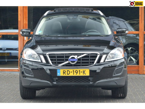 Volvo XC60 5 Cilinder Geartronic Summum | Trekhaak 1600 kg | Panoramadak | Camera | Stoelverwarming |