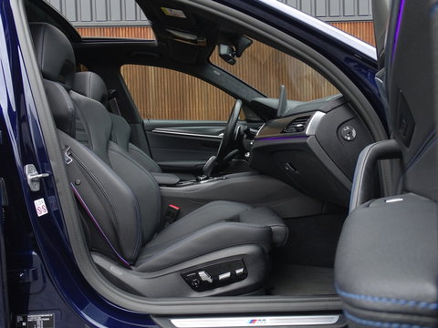 BMW 5 Serie 530e 292PK X-Drive M-Sport / Softclose / Individual / 360° / M-S
