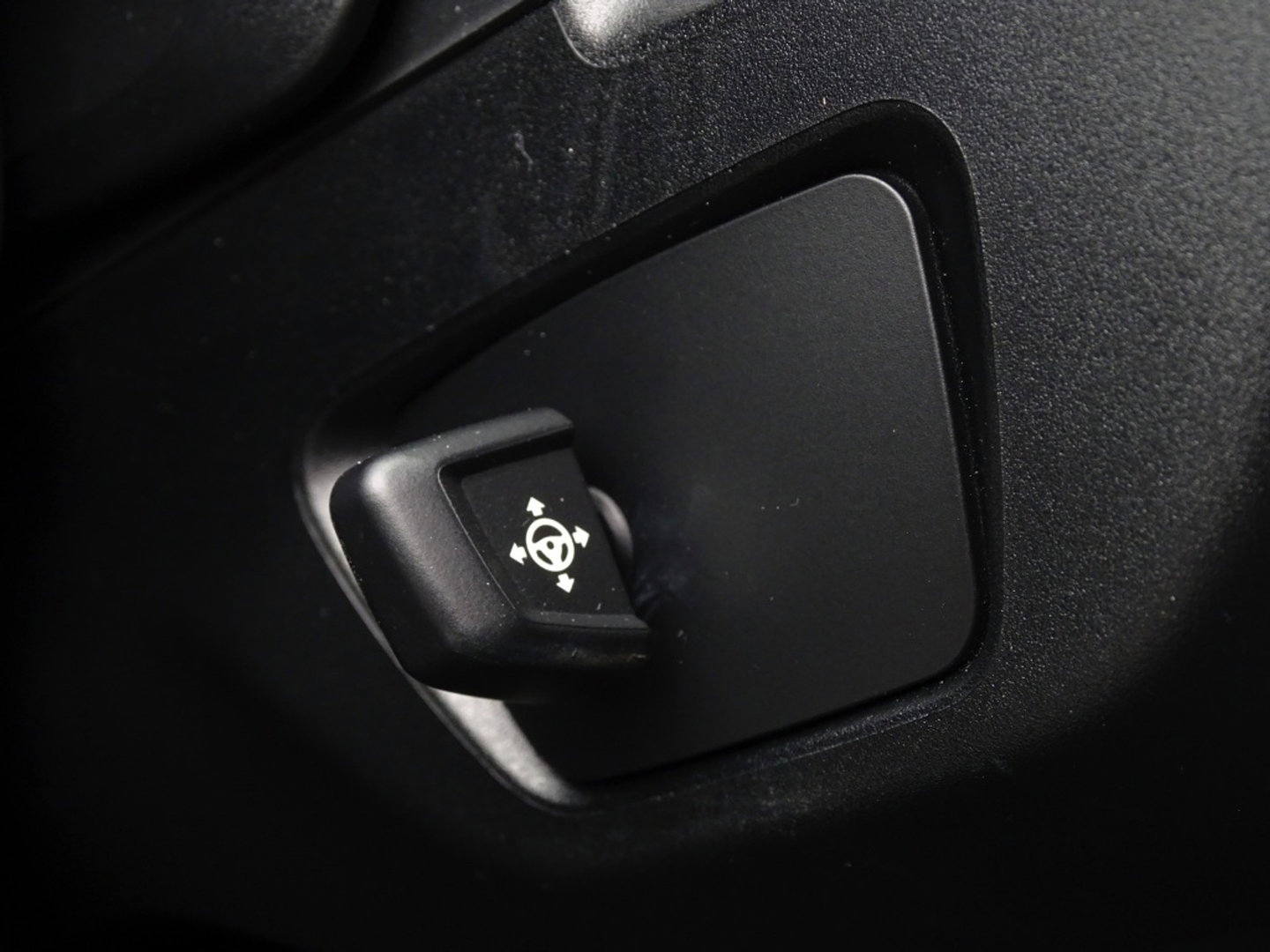 BMW 5 Serie 530e 292PK X-Drive M-Sport / Softclose / Individual / 360° / M-S