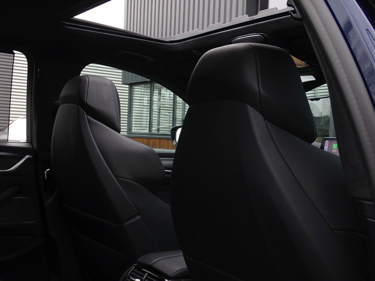 BMW 5 Serie 530e 292PK X-Drive M-Sport / Softclose / Individual / 360° / M-S