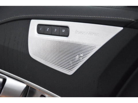 Volvo XC90 T8 Hybride AWD Ultimate Bright | Luchtvering | Bowers & Wilkins | Head-Up | Geventileerd Leer | Panoramadak |