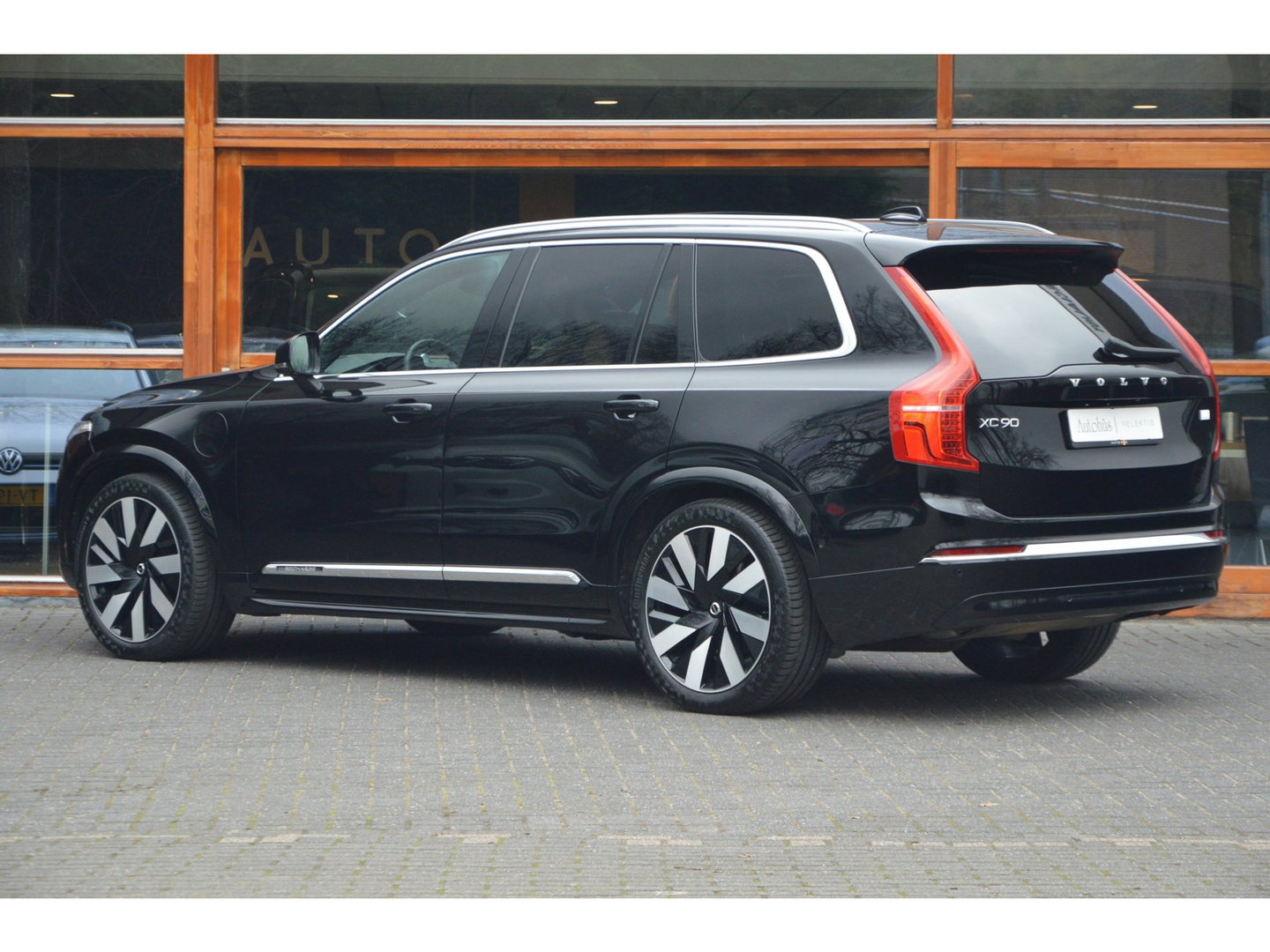 Volvo XC90 T8 Hybride AWD Ultimate Bright | Luchtvering | Bowers & Wilkins | Head-Up | Geventileerd Leer | Panoramadak |