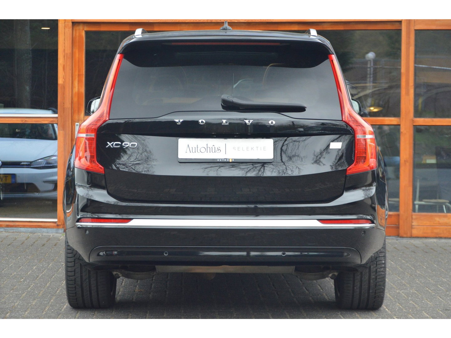 Volvo XC90 T8 Hybride AWD Ultimate Bright | Luchtvering | Bowers & Wilkins | Head-Up | Geventileerd Leer | Panoramadak |