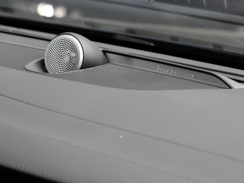 Volvo V60 T8 AWD Ultra Dark Bowers & Wilkins Massage 360 Cam Pano