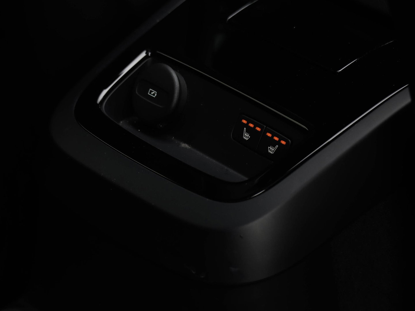 Volvo V60 T8 AWD Ultra Dark Bowers & Wilkins Massage 360 Cam Pano