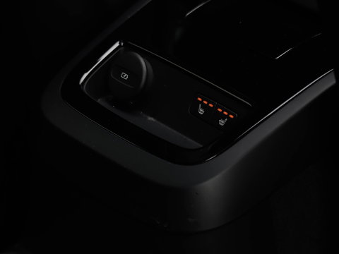 Volvo V60 T8 AWD Ultra Dark Bowers & Wilkins Massage 360 Cam Pano