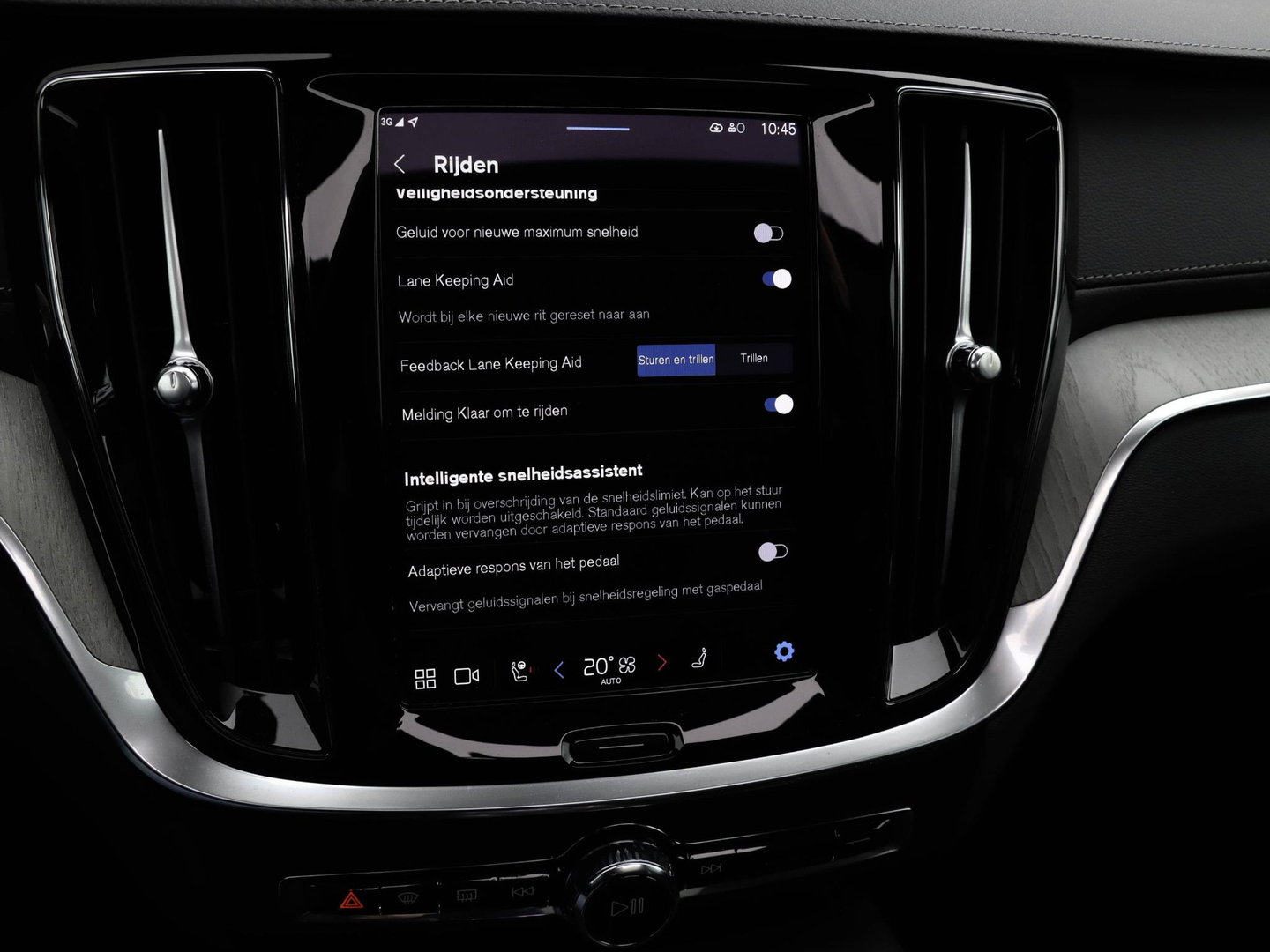 Volvo V60 T8 AWD Ultra Dark Bowers & Wilkins Massage 360 Cam Pano