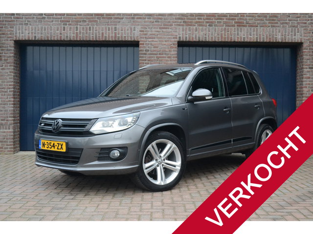 Volkswagen Tiguan - 2.0 TSI DSG Sport&Style 4motion R-line Edition | Trekhaak | LED | Stoelverwarming | Navigatie